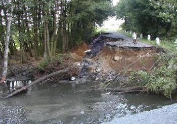 Blatensko - protržená hráz rybníka Luh u Újezdce