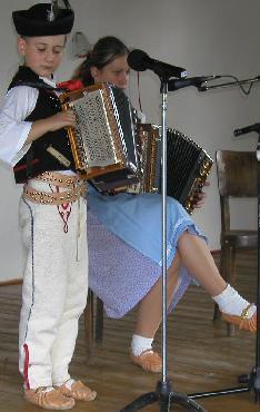 Keblovské heligonky 2003